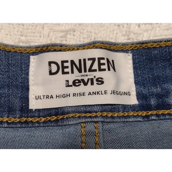 Levi's Denizen Womens size 17 distressed denim ankle high rise jegging - Picture 3 of 9